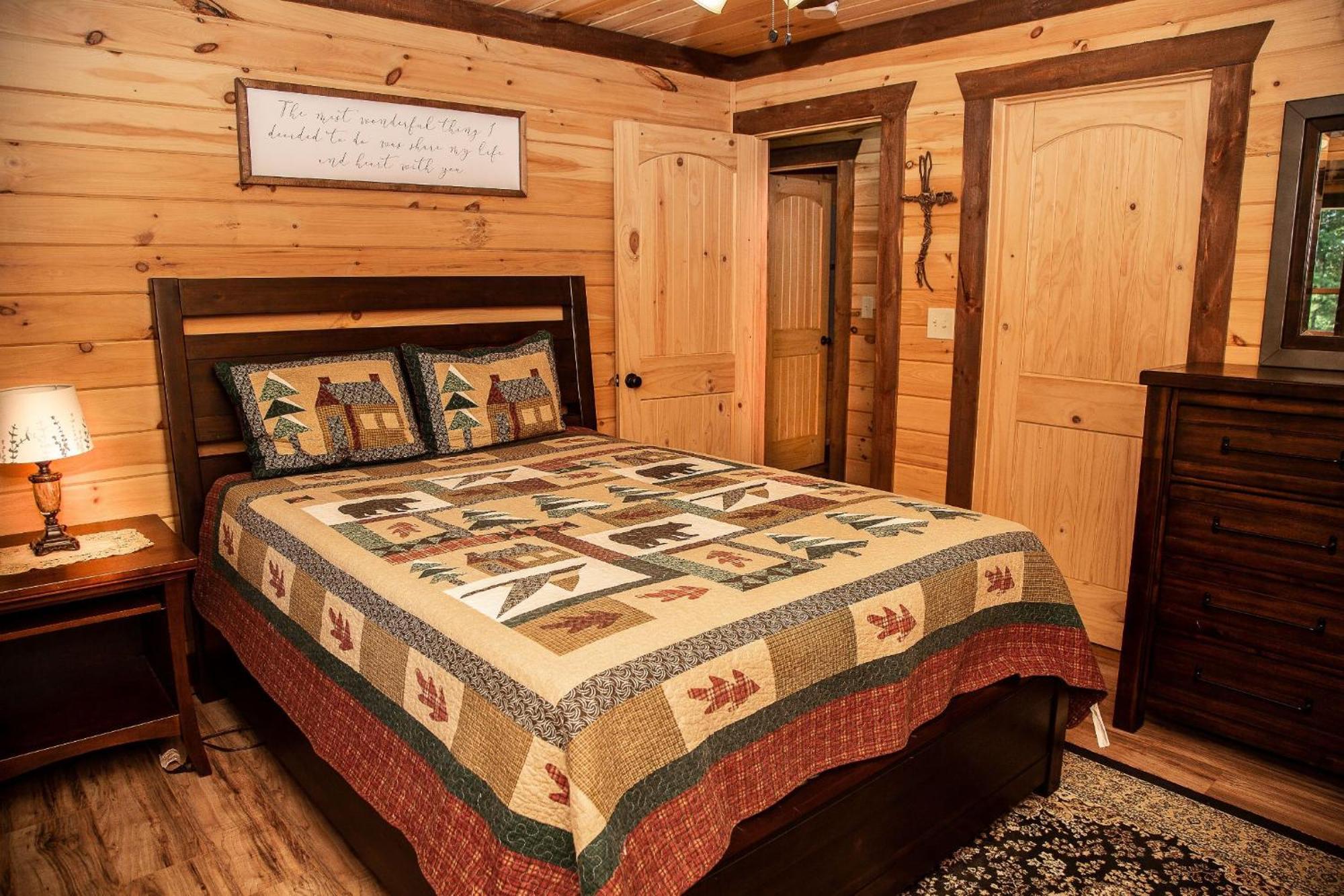 Adore The Smores Rustic Mountain Charm Outdoor Spaces And A Cozy Hot Tub บลูริดจ์ ภายนอก รูปภาพ